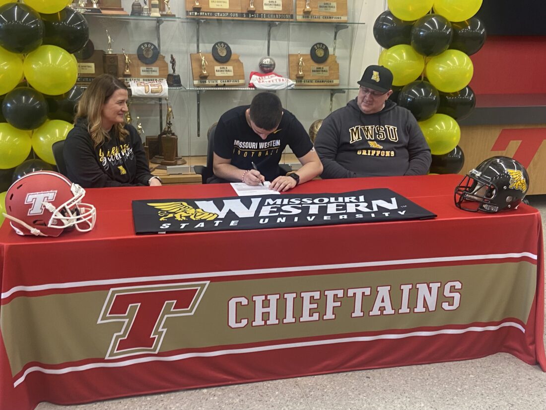 Same path, different directions Tonganoxie High football standouts